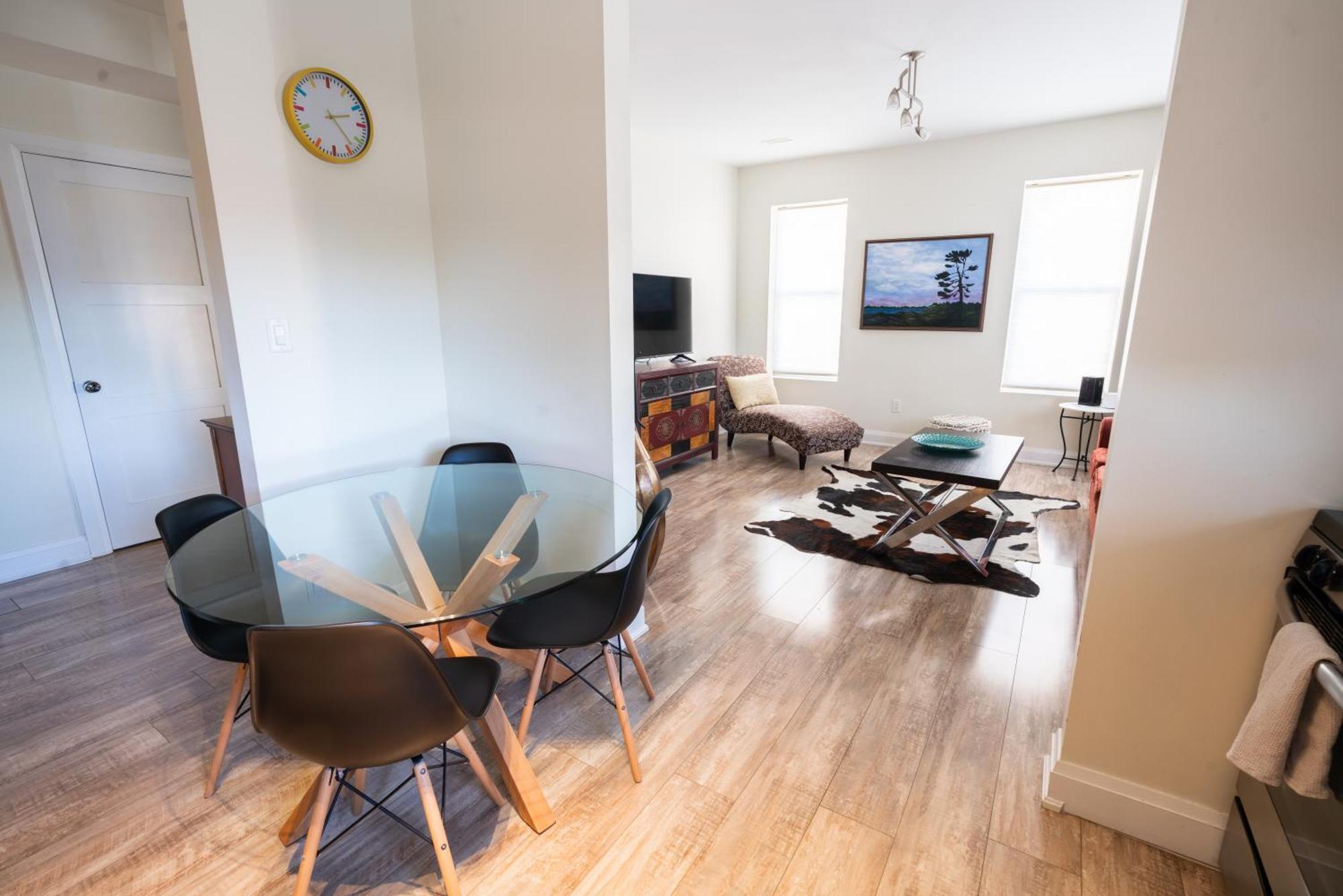 Spacious 3 Bedroom Apartment In Heart Of Niagara Thorold Екстериор снимка